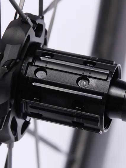 Paire de Roues EKOI Carbone 50mm Full Black Shimano France