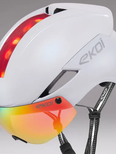 Casque EKOI Perf AERO16 Blanc LTD Holo Rouge