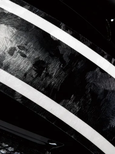 Casque urbain EKOI CITY STYLE Noir Ecran Bande Carbone forgé Blanc