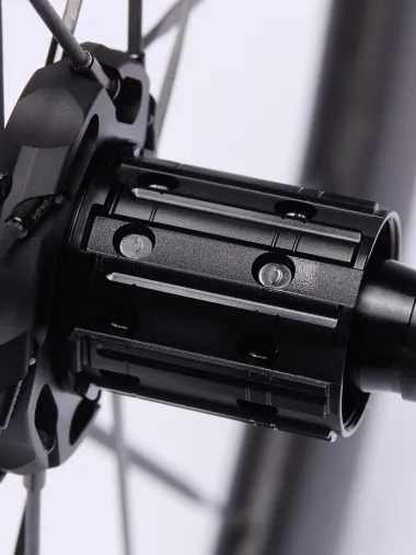 Paire de Roues EKOI Carbone 50mm Full Black Shimano France